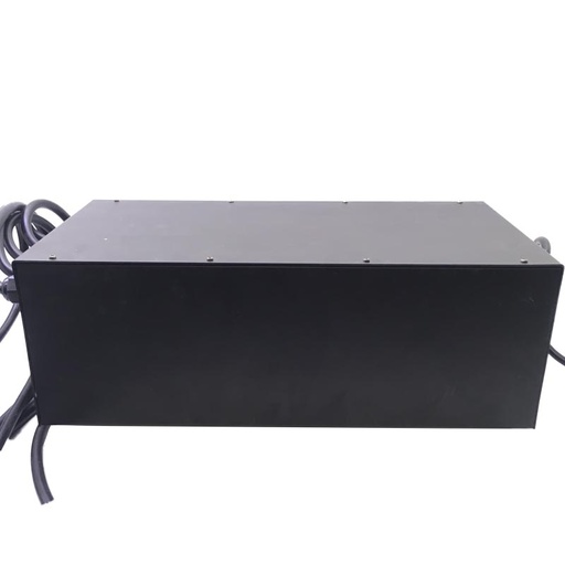 [BATELE10104] Booster de batterie/Lumière/chargeur USB 170*80*35mm 615g 400A J048 (copie)